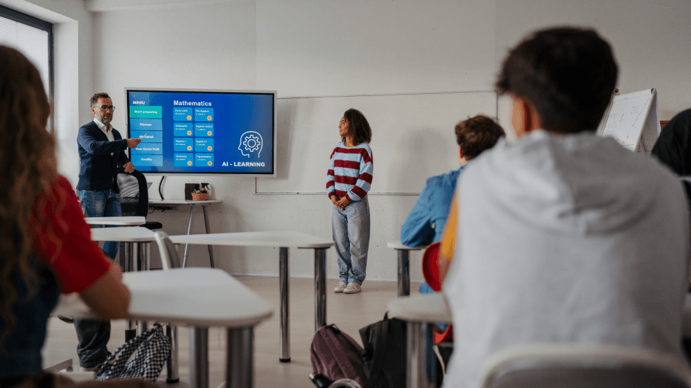 La Comisión Europea y la OCDE presentan un marco de alfabetización en IA para las aulas
