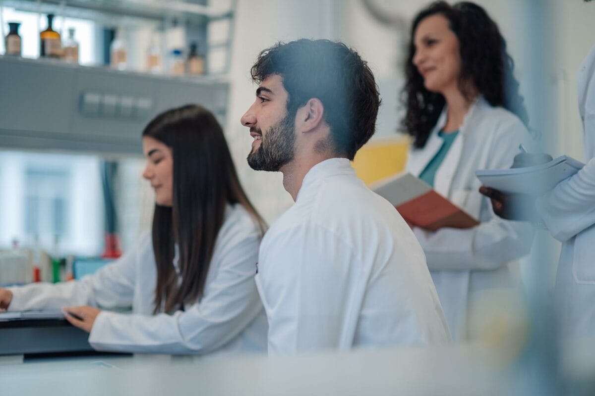 La AEI financia 175 contratos de personal técnico de apoyo a la investigación con 9,8 millones de euros