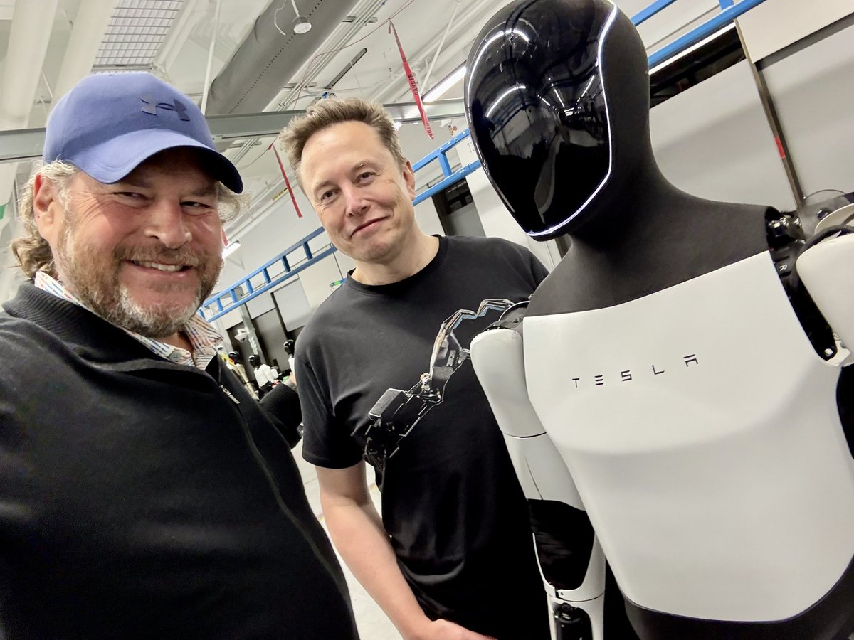 El futuro ya está aquí: el robot humanoide Optimus de Tesla podría salir al mercado a finales de 2027